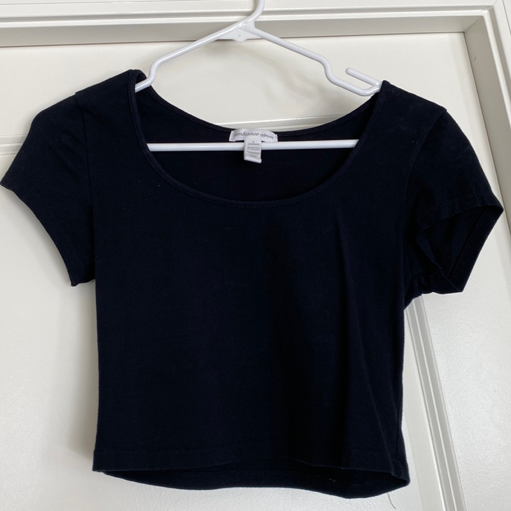 Black cropped top